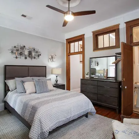 101 E Waldburg - Cozy Cottage Just Off Of Forsyth Park